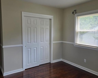 12 Ritter Lane - Photo Thumbnail 29