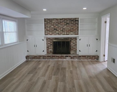 12 Ritter Lane - Photo Thumbnail 9
