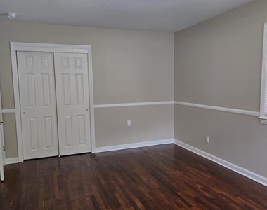 12 Ritter Lane - Photo Thumbnail 27