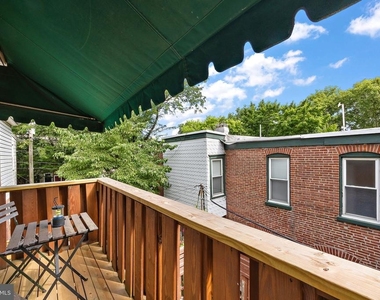 925 Lovering Avenue - Photo Thumbnail 9