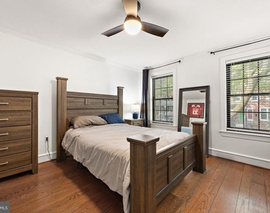 925 Lovering Avenue - Photo Thumbnail 12