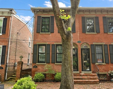 925 Lovering Avenue - Photo Thumbnail 1