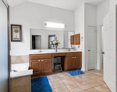 3512 Shellcastle Ln - Photo Thumbnail 28
