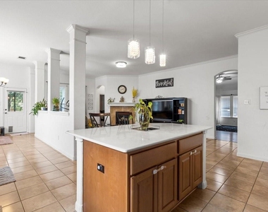 3512 Shellcastle Ln - Photo Thumbnail 9