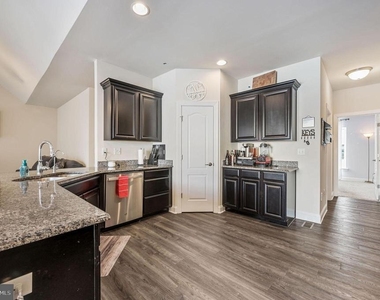 247 Horse Trail Lane - Photo Thumbnail 12