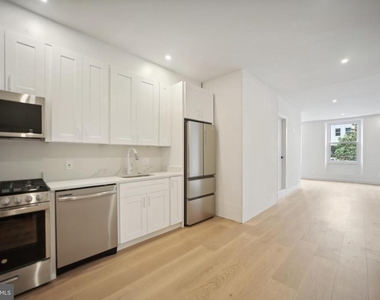 1329 Connecticut Avenue Nw - Photo Thumbnail 9