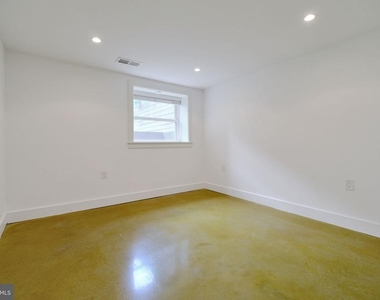 1239 Simms Place Ne - Photo Thumbnail 10