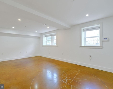 1239 Simms Place Ne - Photo Thumbnail 9