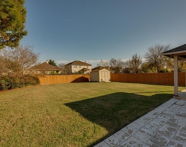6007 Lone Star Ct - Photo Thumbnail 5