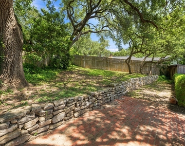 2802 Pecos St - Photo Thumbnail 30