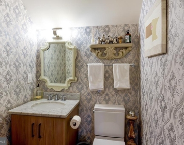 628 S Carolina Avenue Se - Photo Thumbnail 17