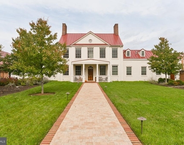 628 S Carolina Avenue Se - Photo Thumbnail 1