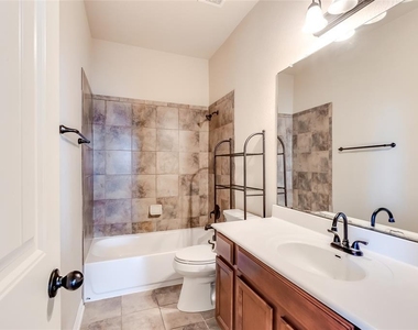 11300 Cherisse Dr - Photo Thumbnail 28