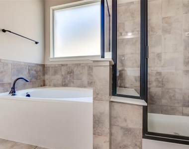 11300 Cherisse Dr - Photo Thumbnail 23