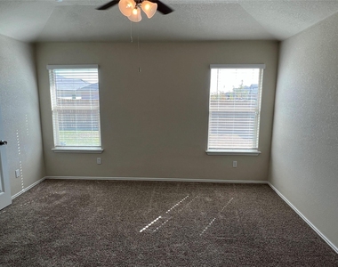 1140 Ibis Falls Loop - Photo Thumbnail 11
