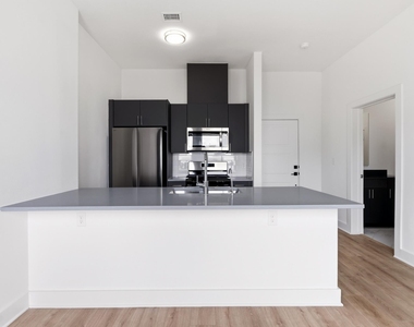 3900 Berkman Dr - Photo Thumbnail 4