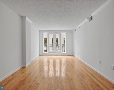 601 Pennsylvania Avenue Nw - Photo Thumbnail 2