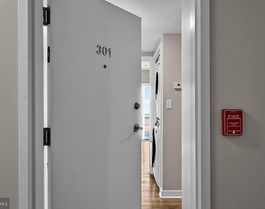 1516 Marion Barry Avenue Se - Photo Thumbnail 4