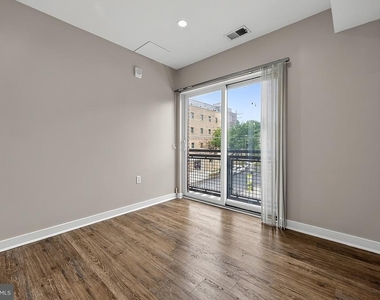 1516 Marion Barry Avenue Se - Photo Thumbnail 16