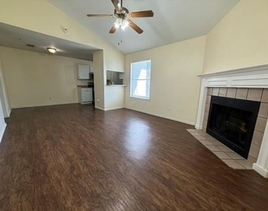 1220 Orchard Park Cir - Photo Thumbnail 2