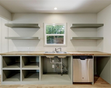 4804 Menchaca Rd - Photo Thumbnail 5