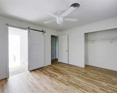 4804 Menchaca Rd - Photo Thumbnail 17