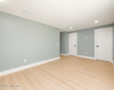 5419 4th Street - Photo Thumbnail 9