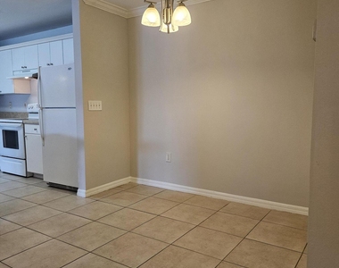 3591 Kernan Boulevard S - Photo Thumbnail 7