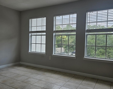 3591 Kernan Boulevard S - Photo Thumbnail 10