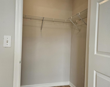 3591 Kernan Boulevard S - Photo Thumbnail 26