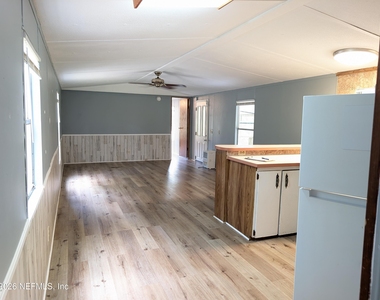220 Guy Avenue - Photo Thumbnail 4