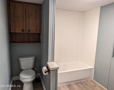 220 Guy Avenue - Photo Thumbnail 14