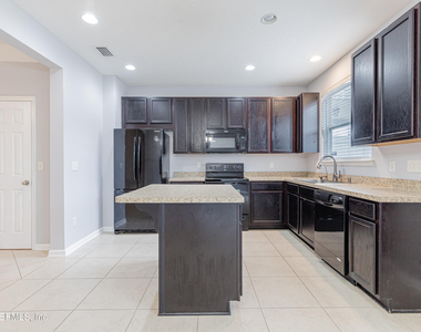 607 Reese Avenue - Photo Thumbnail 9