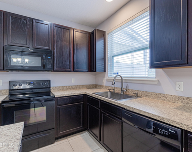 607 Reese Avenue - Photo Thumbnail 11