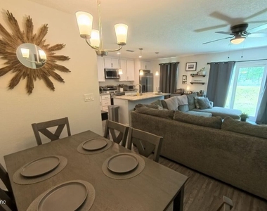8352 Hewitt Street - Photo Thumbnail 5