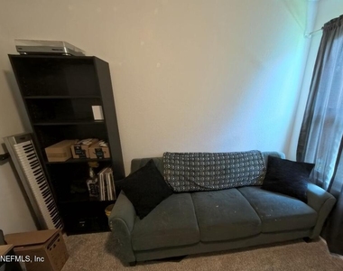 8352 Hewitt Street - Photo Thumbnail 13