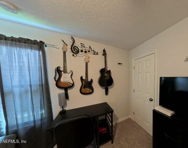 8352 Hewitt Street - Photo Thumbnail 11
