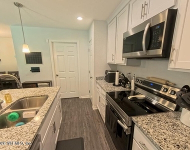 8352 Hewitt Street - Photo Thumbnail 2
