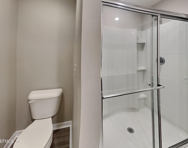 2 Riverina Drive - Photo Thumbnail 7