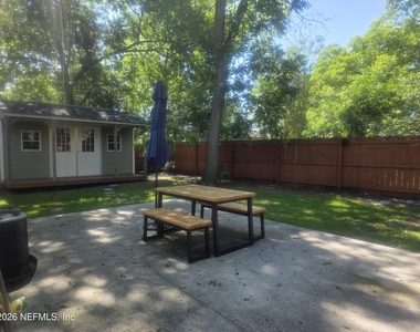 70 Robert Street - Photo Thumbnail 15
