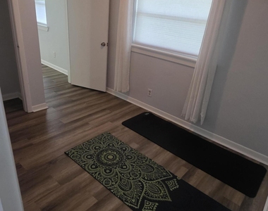70 Robert Street - Photo Thumbnail 10
