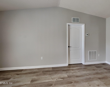 45512 Ingleham Circle - Photo Thumbnail 2