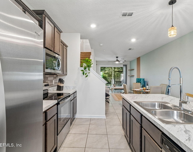 3954 Oak Mill Road - Photo Thumbnail 8