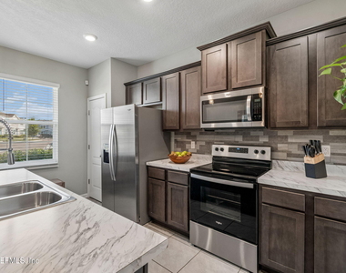 3954 Oak Mill Road - Photo Thumbnail 7