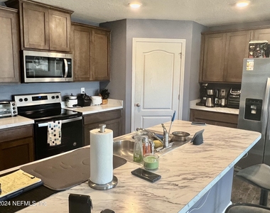 2518 Beachview Drive - Photo Thumbnail 11