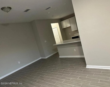 212 Brookgreen Way - Photo Thumbnail 6