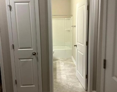 212 Brookgreen Way - Photo Thumbnail 29