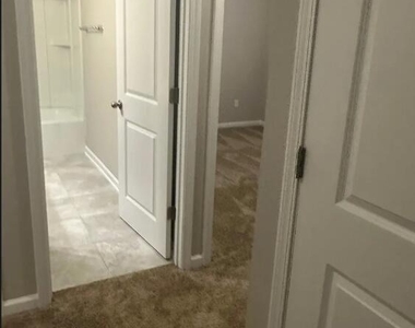 212 Brookgreen Way - Photo Thumbnail 18