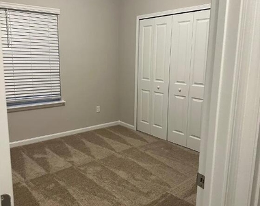 212 Brookgreen Way - Photo Thumbnail 25