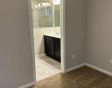 212 Brookgreen Way - Photo Thumbnail 19